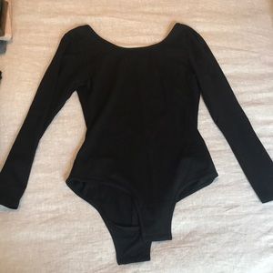 Scoop back black bodysuit